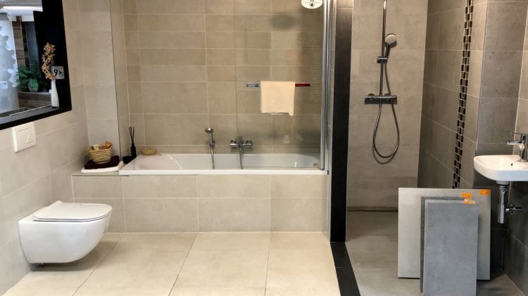 Showroom - Uhříněves
