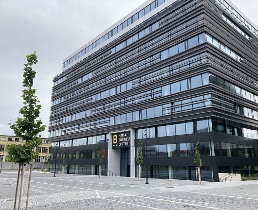 Dodávka obkladů a dlažeb pro Harfa Business Center – B