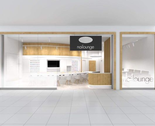 Dodání materiálu pro nehtové studio Nailounge