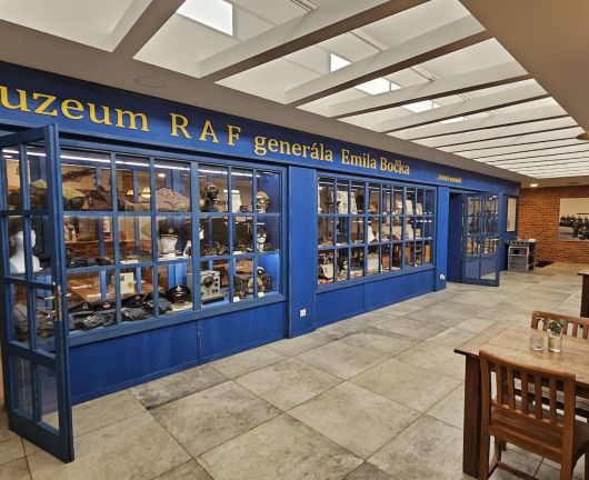 Restaurace RAF House a muzeum generála Emila Bočka