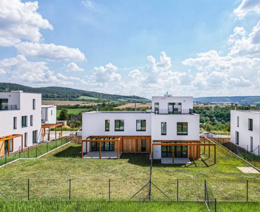 Villa Resort Beroun - moderní rodinné domy v blízkosti přírody